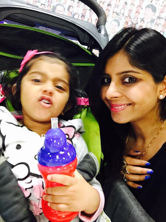 100dayselfie's tweet photo. Day 33: #100dayselfie #onedaylate #traveling #mumbaitophuket #travel @BestOfSelfie http://t.co/wzdyityGfP