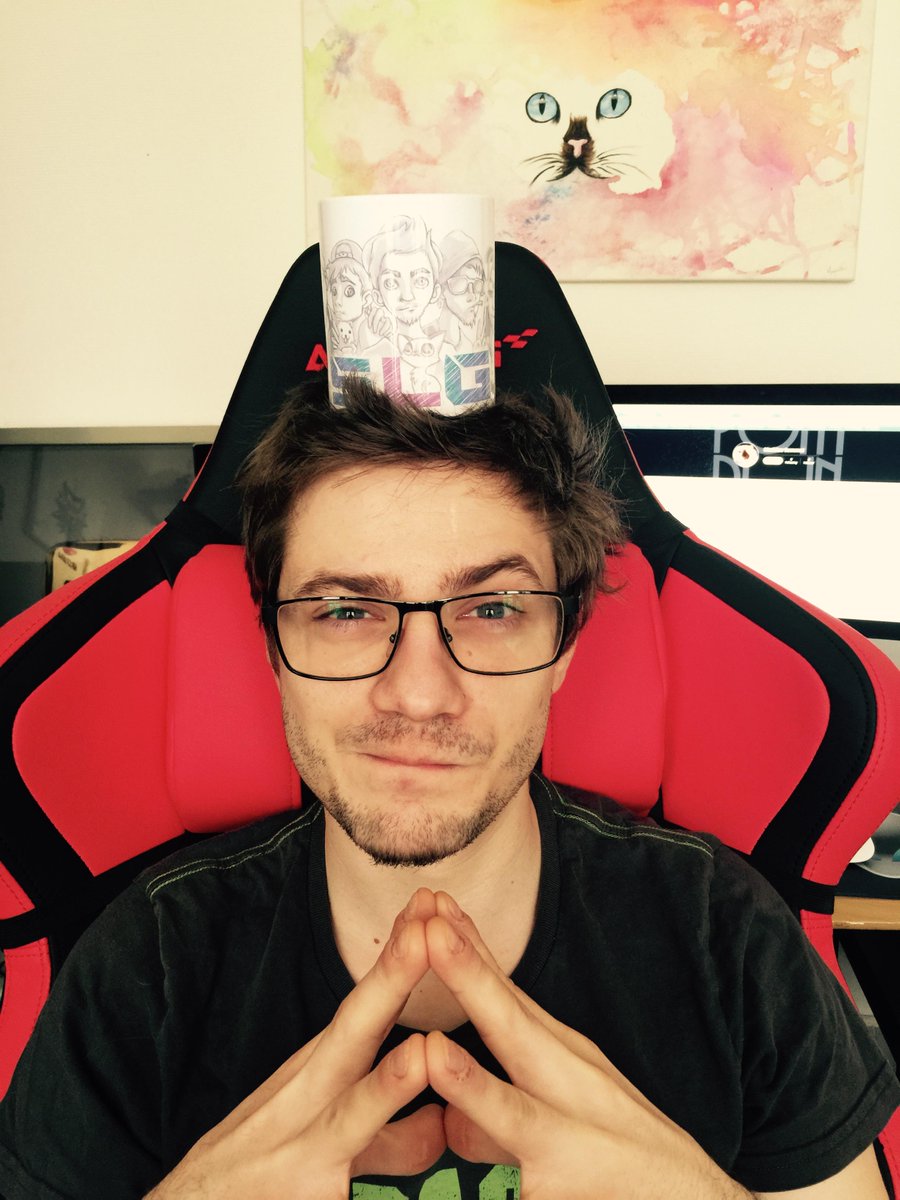 Mathieu Sommet Pa Twitter L Ecriture Du 96eme Episode De Slg Est Terminee J Attaque Le Tournage Rapidement Slg96 Http T Co Ehxvsviekf