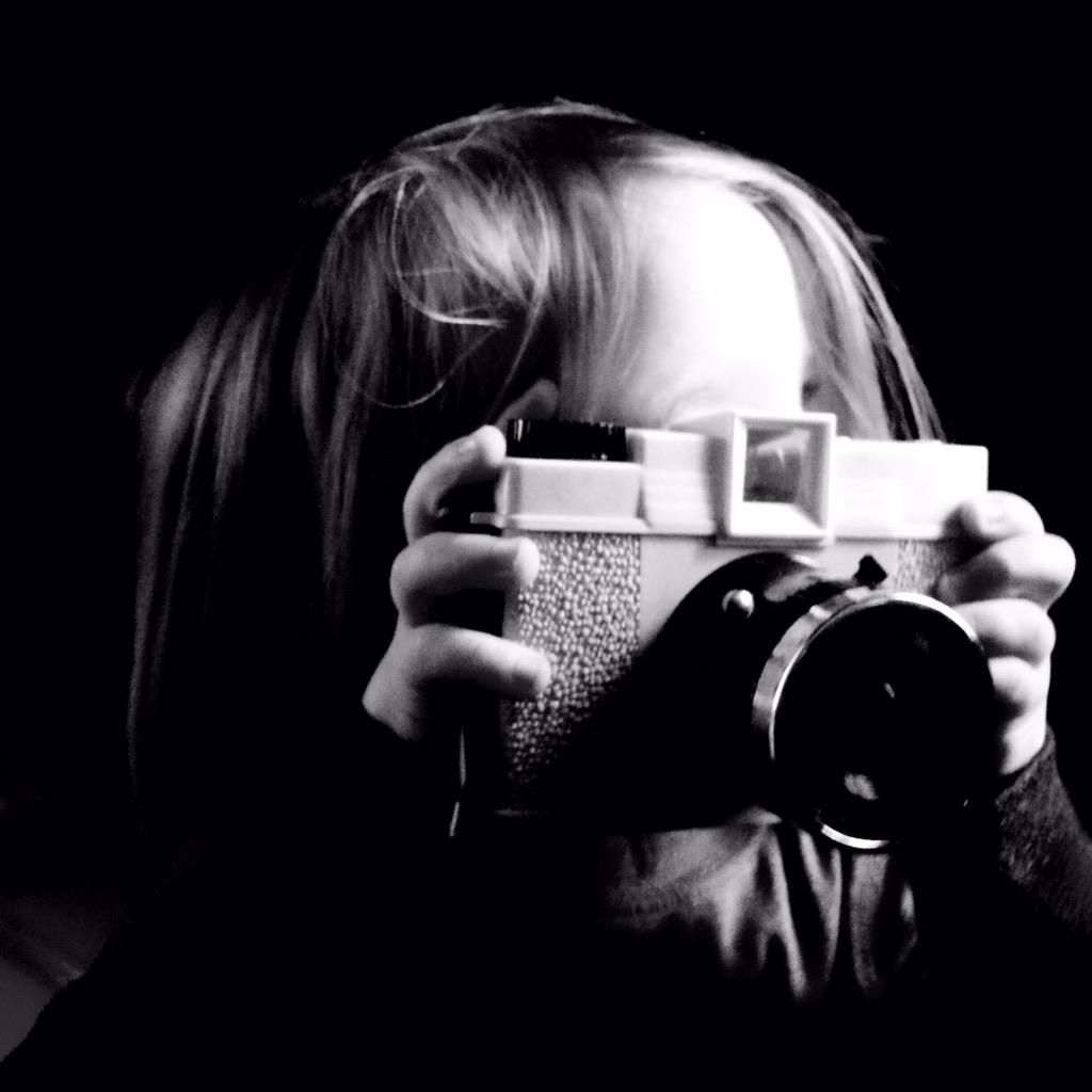 LostArtPhotos's tweet image. Start 'em young. #filmisnotdead #diana #tinykidmediumformat #filmshooterscollective