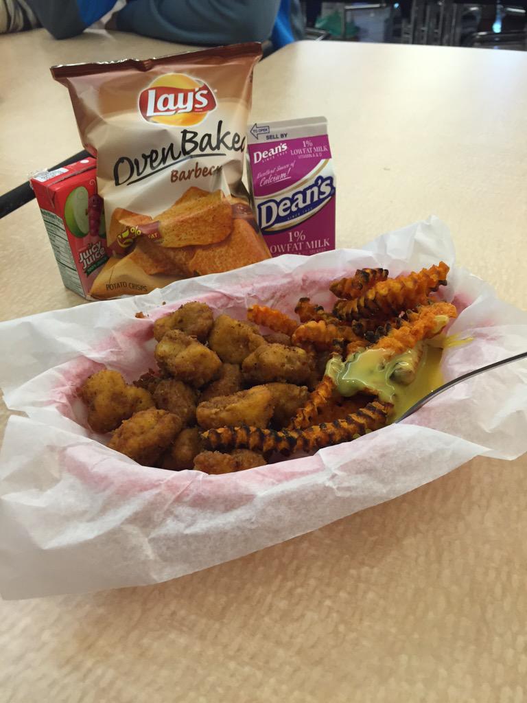 NolansFoodBlog's tweet photo. Penn lunch never disappoints day 7 http://t.co/vlXib61WHj