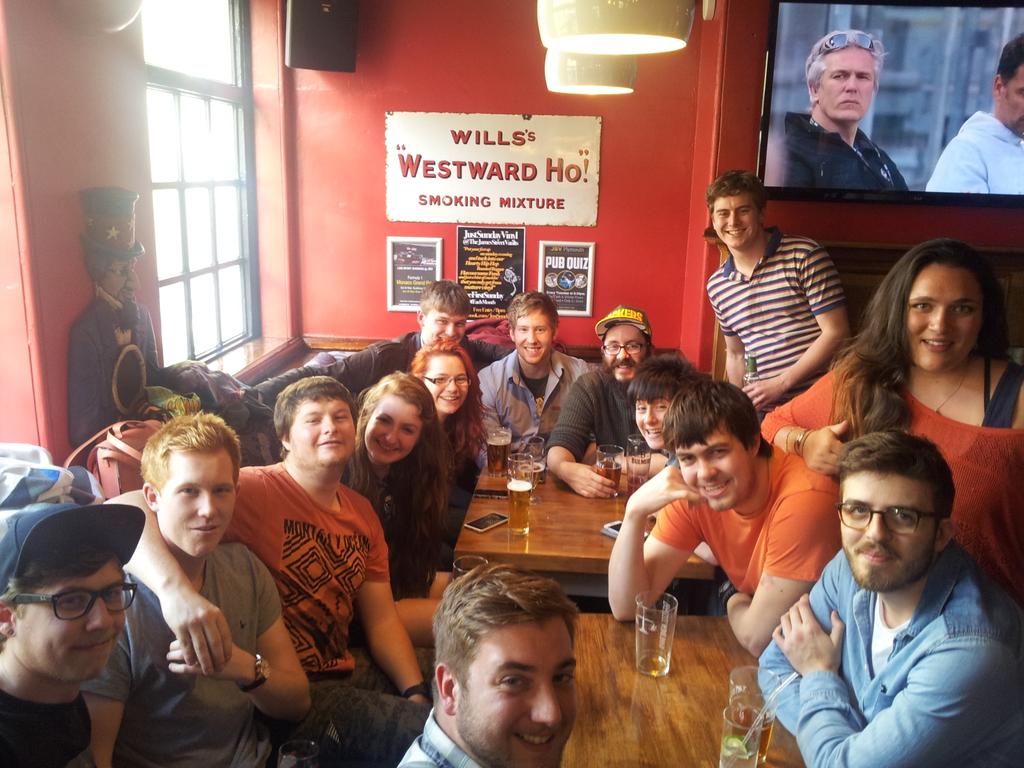 EarthSciPlymUni's tweet image. Congrats to the MGeol class of 2014/15! 
#HappyDay #DissHandIn