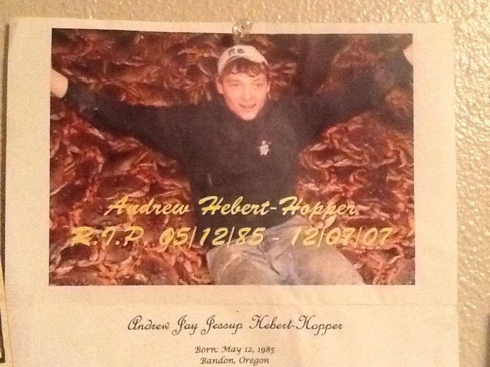 beccahart2012's tweet photo. Happy birthday Andy. #urtrulymissed #R.I.P also happy birthday to the only man in my life my #kickassnephew! #loveu! http://t.co/87V82dwP45