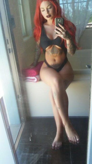 Just another day in paradise http://t.co/UfXR3932WM<a href="/tag/mackmonday"class="tags"><span>#mackmonday</span></a>