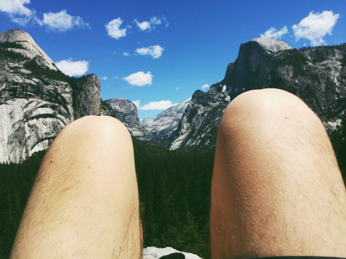 Kernel0Sanders's tweet photo. Hot dogs or legs? http://t.co/GVirV89UtT