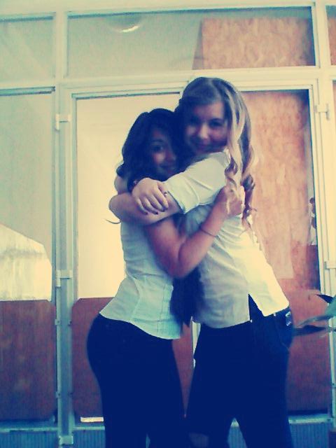 Viienn2000's tweet photo. 💝imadom oket💝
Legjobbak😍😍😍
Tablofotozas pls.😂😊😍😘 http://t.co/NBqEtPOl63