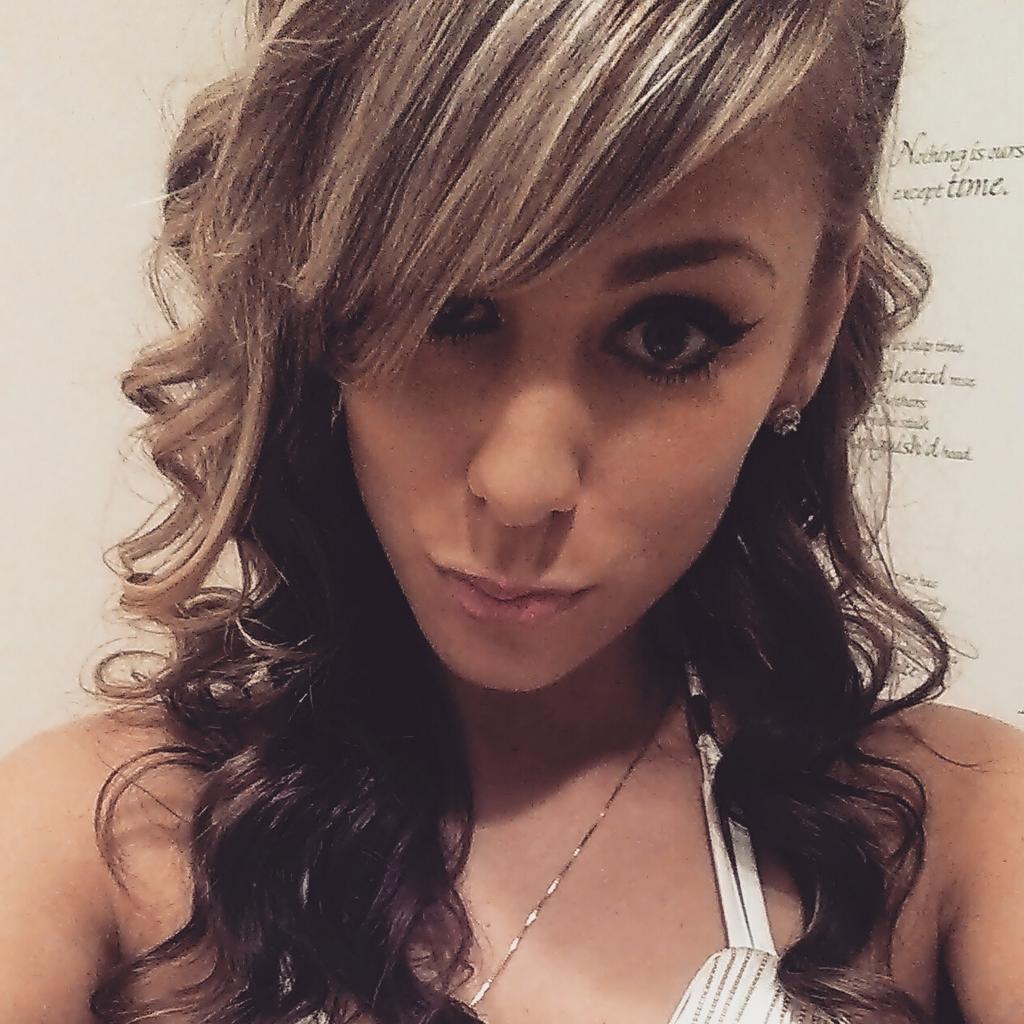 KMilli4u's tweet photo. Beauty... Style... N Class β€
#LTC #FemaleRapGroup
#WeBeenWorkin #MusicComingSoon http://t.co/TamRXslgnu