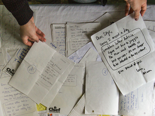 WEWS's tweet photo. Social: Nude final exam. Lunchbox notes. Home 4 sale filled w/ porn. Pizza mgr. found on ledge http://t.co/g1blf1peEK http://t.co/Hio6Jmc38x
