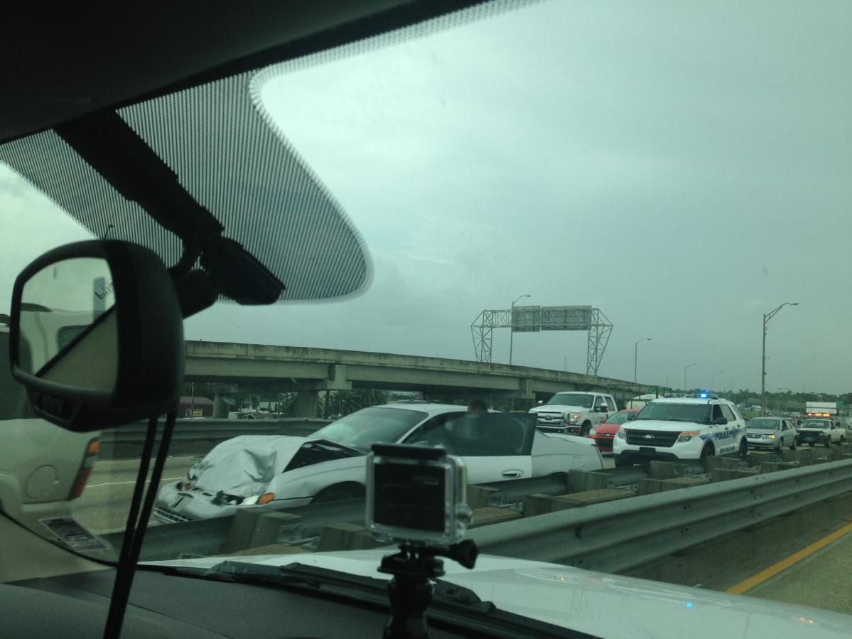 NRobinFOX8's tweet photo. Accident on High Rise on the eastbound side of the I-10 has traffic backed up..only one lane open. http://t.co/nwddxdLfSU