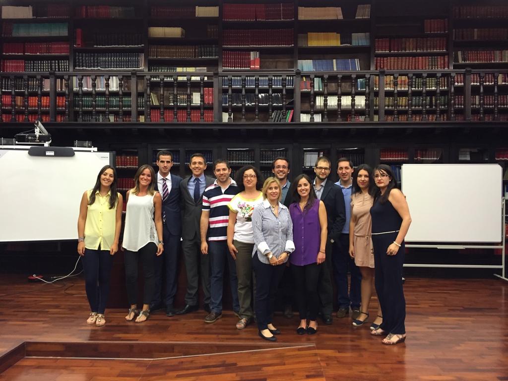 A_Lexyeconomy's tweet photo. Gran sesión de@TiloAviles sobre Derecho Procesal Civil en el Máster de Asesoría Jurídica de Empresas@EPJMasterAJ2014 http://t.co/nwO12B4gVr