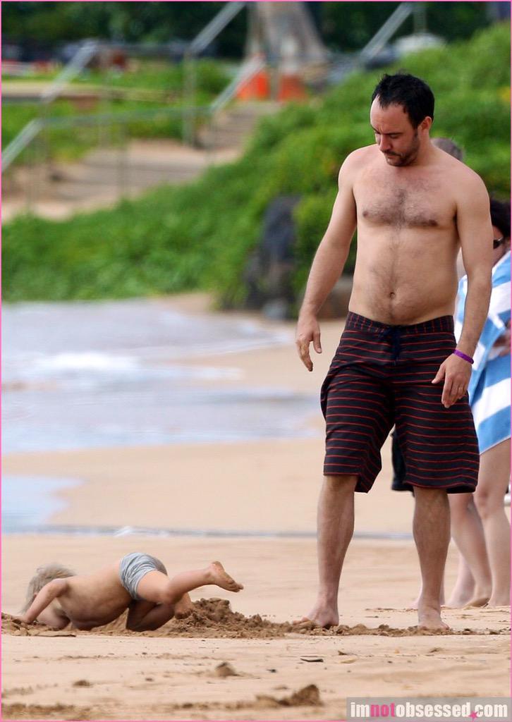 davidJthrusts's tweet photo. #Dadbod http://t.co/5LkT76MXYK