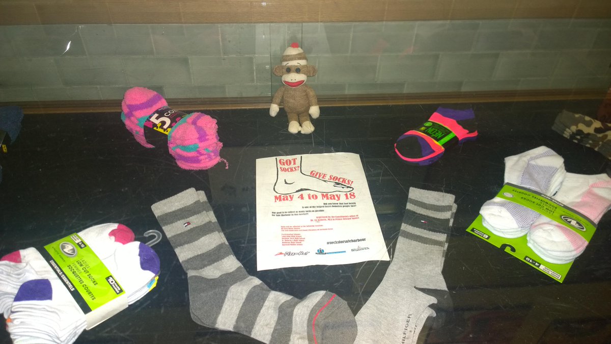 HVHS_NB's tweet photo. 4 more days for Socks for Safe Harbour campaign. Ms. Oram's homeroom leads with 99 pairs @HVHS_NB @SafeHarbourSJ http://t.co/DW6tWAkMPY