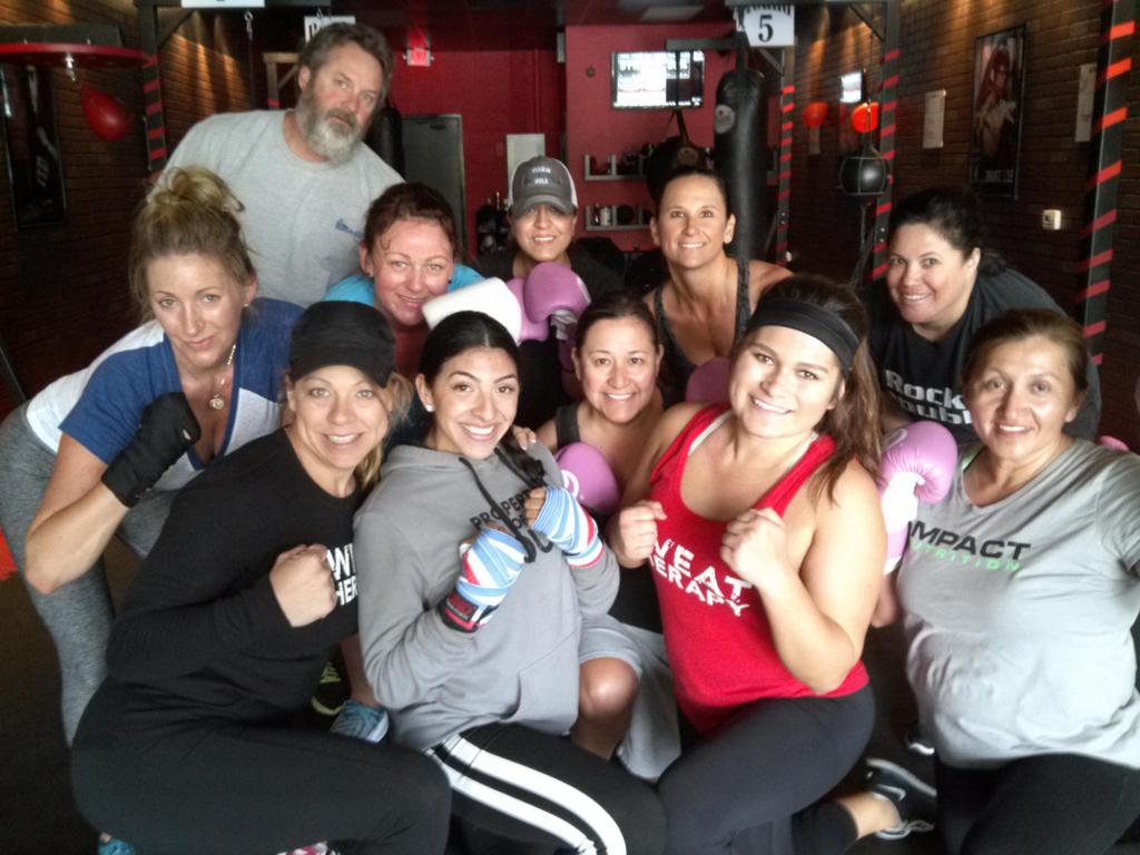 9RoundFolsomCA's tweet photo. 9Round Folsom celebrates one year anniversary! !! http://t.co/fG9fpAoWnv