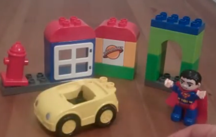 ToyBuddies's tweet photo. #Superman #Lego #Duplo set! Watch at https://t.co/EM2mZDjBIa #superhero #legolove #DCComics #BatmanvSuperman #toys http://t.co/0w91Dtzt75