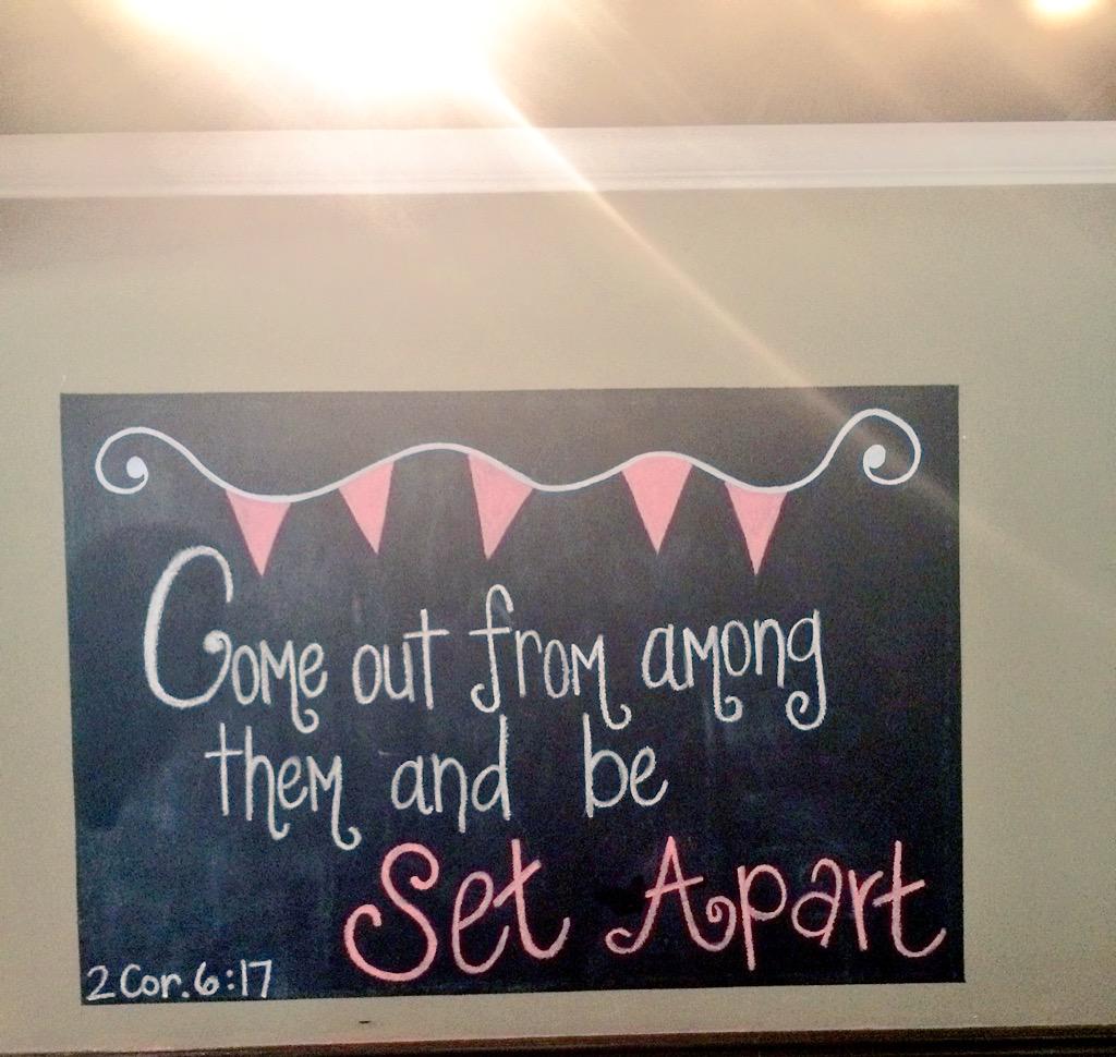 RGenSM's tweet photo. We're setting up for this weekend!! SO EXCITED 🎉🎉. #SetApart2015 http://t.co/d2kEOWeD7P