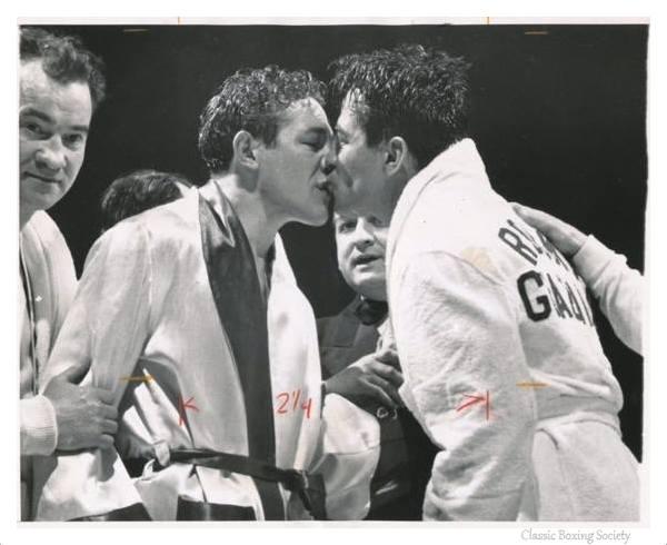 SocietyBoxing's tweet photo. #VoteYes

https://t.co/EcaE60ROeE

#boxing #history #rocky #graziano #janiro http://t.co/EIjSRFrHXk