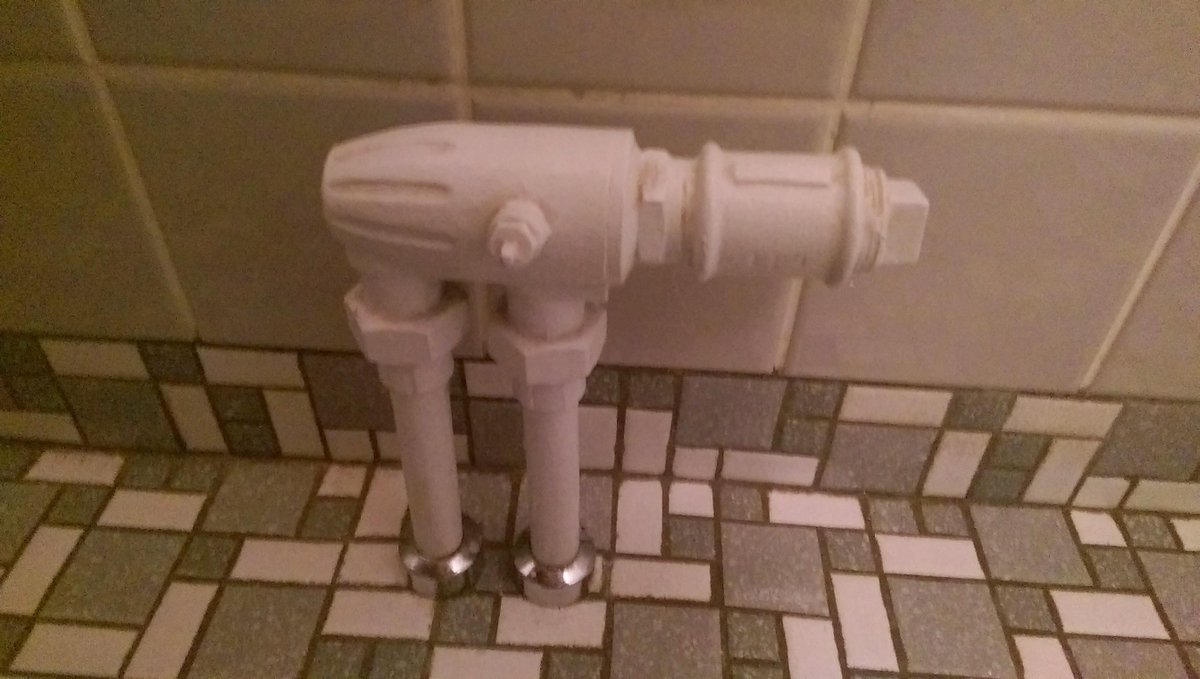 “@DashStarWars: This would be better if it was frozen over. #ATAT #StarWars ” genial!!!