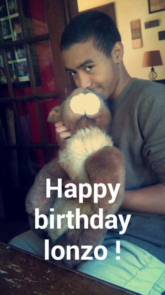 hannahamiah's tweet photo. Happy birthday LONZO @Watermelonzo http://t.co/RohDMggmZG