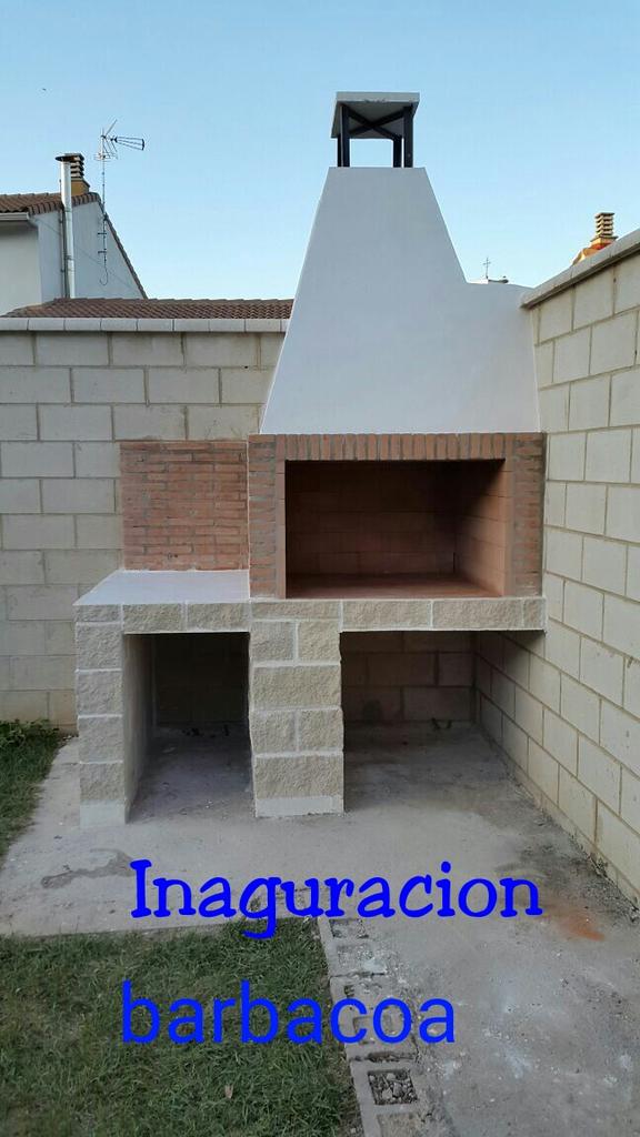 churrero7723's tweet photo. Ya keda poco para la inauguracion y el encendido de la feria de san Isidro en la peña Dalilolilla http://t.co/IsgRHeWu1b