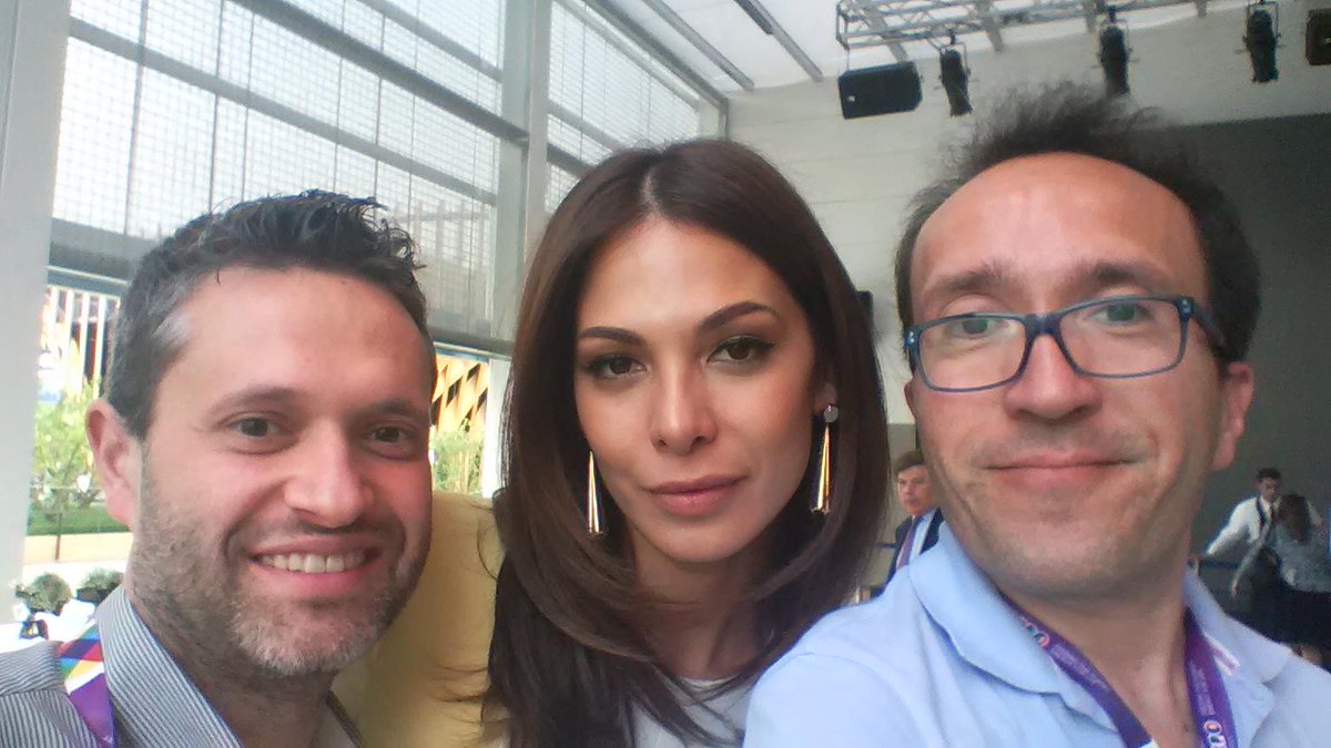 lorenzobenocci's tweet photo. @Expo2015Milano con @MoranAtias madrina pavilion @israelexpo2015 #fieldsoftomorrow @cristipel #expo2015 http://t.co/t7T9onBmMc