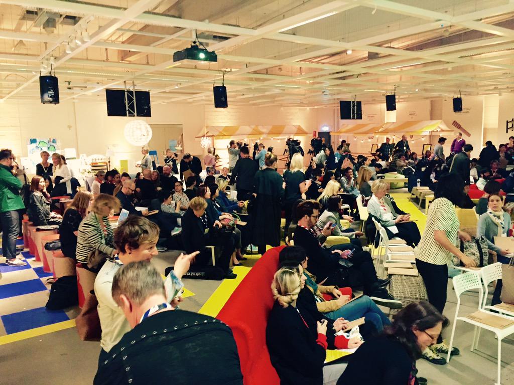 decoratrix's tweet image. 230 periodistas de más de 100 países. Un honor estar entre ellos. #ikeatoday, #democraticdesign