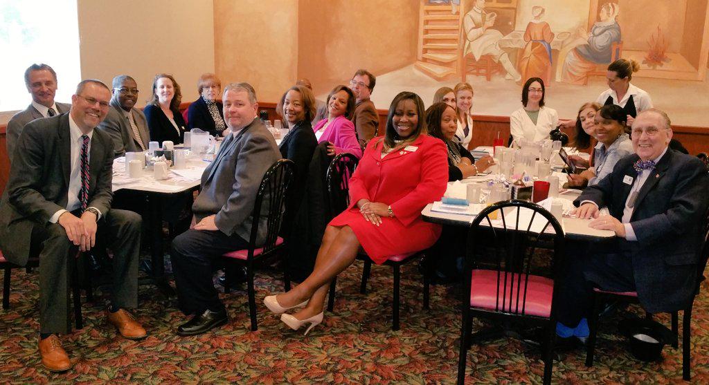 LmarieAsad's tweet photo. Our #onthetable2015 breakfast "The Future of the S. Suburbs" was sponsored by @YORRlife @jreadey @HCItweets @BCBSIL https://t.co/GTn2mRSqU9