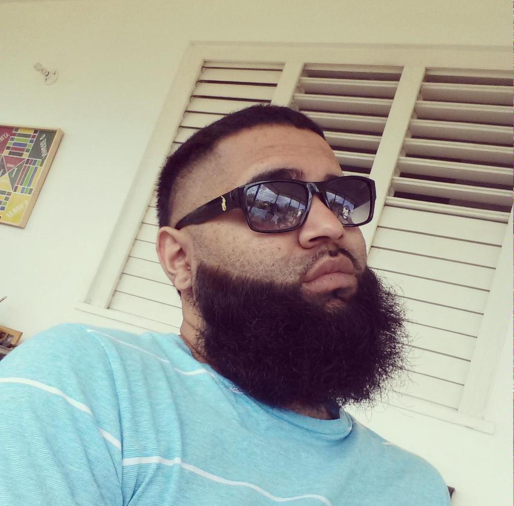 <a href="/KillerBeards/">KillerBeards™</a> <a href="/guru0509/">、</a>