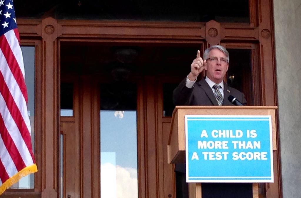 Rep @TimAckertCT8: "I'm proud parent of 6th grade math teacher, see results of overtesting." #ReclaimIt @CTHouseRules