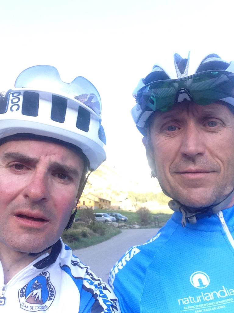 <a href="/tatoandorra/">JOAN DELGADO</a> bona sortida a estirar cames..👍🏼👍🏼👍🏼👍🏼