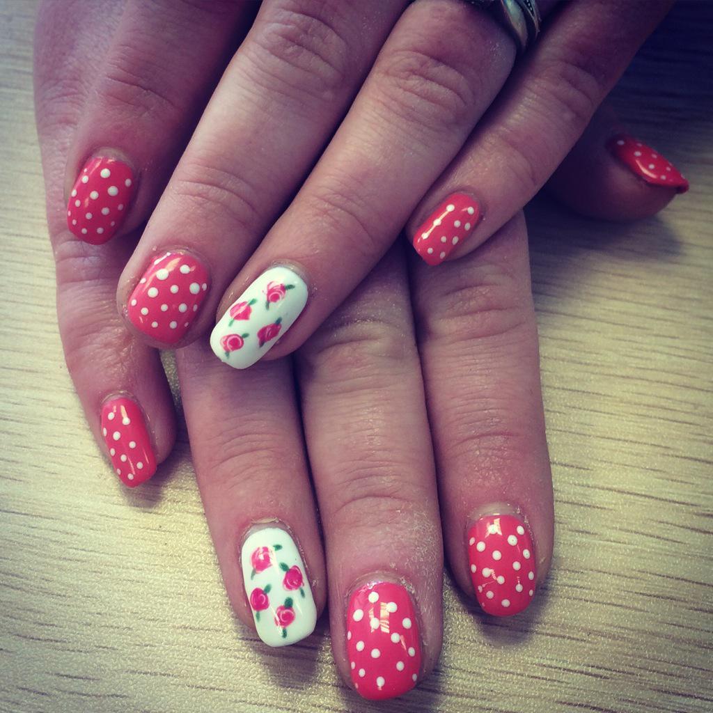 tamarsaintoft's tweet photo. Love these! #prettynails #nailtech #nailharmony #gelish #nailart #nails @NailHarmonyUk @Gelish http://t.co/5sQr7B0D6k