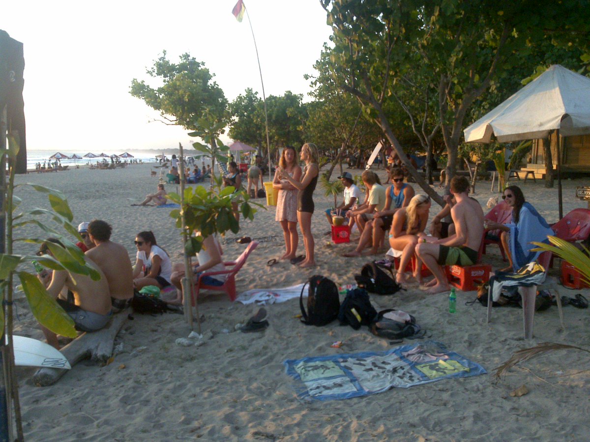 miirrha's tweet photo. beach http://t.co/qIWWC3cgNw