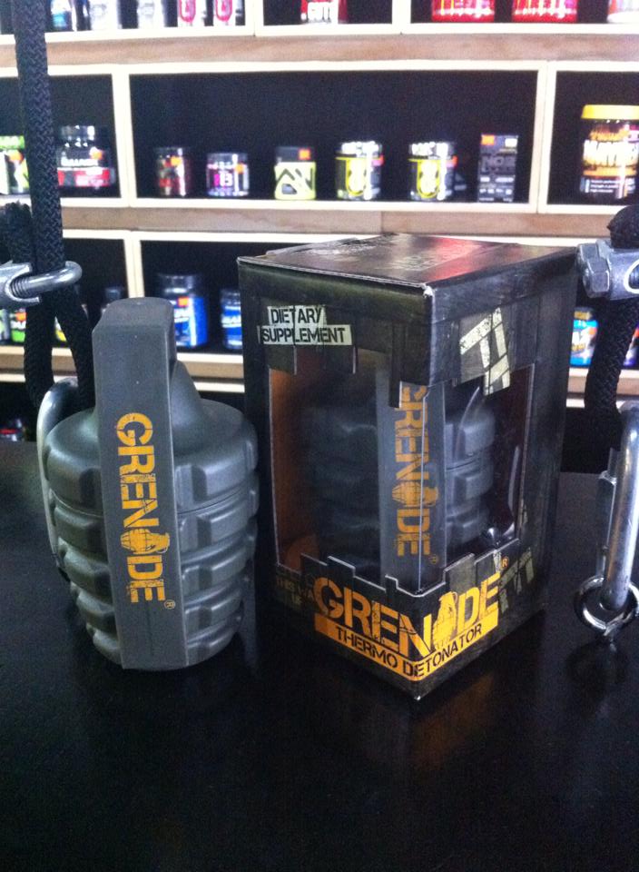 HumanBuilders's tweet photo. Detona la Grasa!!!!! Grenade Thermo Detonator #New #Grenade #Ripped #Cuts #Thermogenic #Fitness #HumanBuilders http://t.co/RbxM6GTjQE