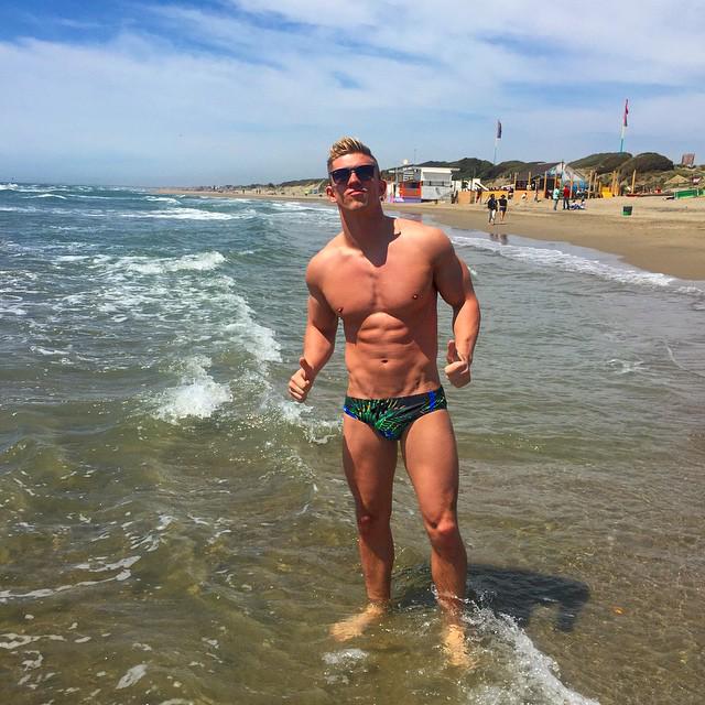 MeanBullCLE's tweet photo. #IG2Buffer: (@rebilw #rebilw) Love my new parrot swimwear #parrottrunks #parrot #beachlife #love #itsToddS #ToddJSap… http://t.co/TeQZfoIYOm