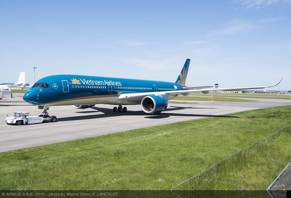 Airbus's tweet photo. First #A350 XWB to Vietnam Airlines has moved to ground test phase prior to first test flight http://t.co/IAw8jP9T3x