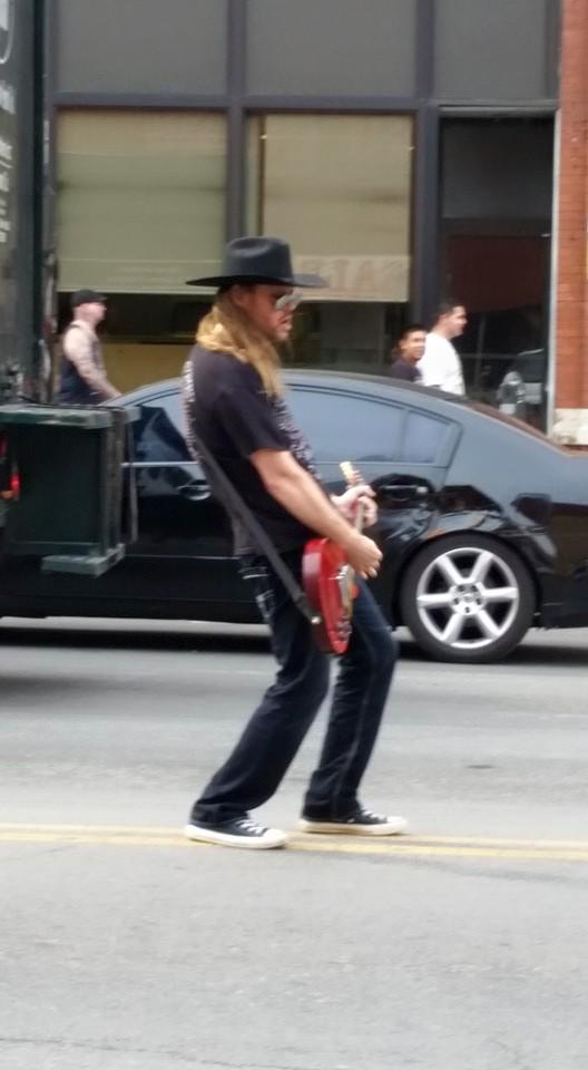 CharlieBonnet3's tweet photo. Remember when Momma said don't play in the middle of the road? I didn't get that memo... lol http://t.co/YVgVj7vBMY http://t.co/rEayuezVef
