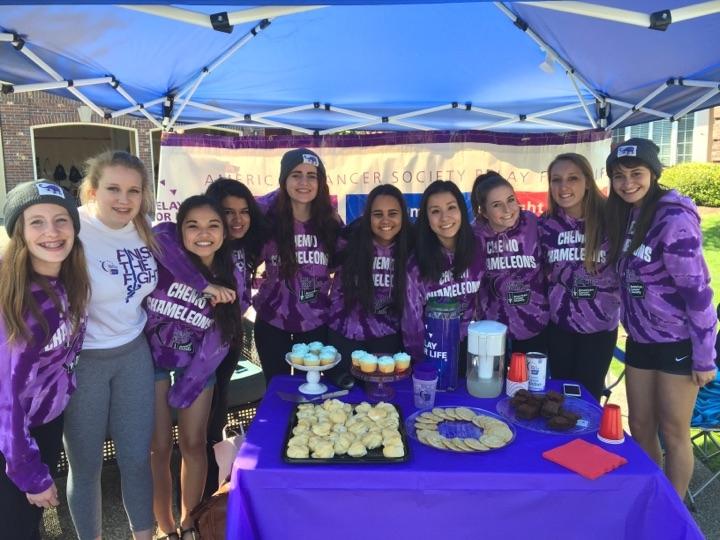 bitememonkeys's tweet photo. I love my fellow chameleons💜 #RelayForLifeEHS http://t.co/iwmhRkxyZJ