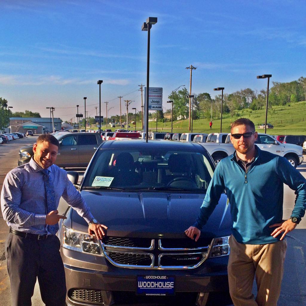 Krasne56's tweet photo. From athletes to super parents!! Congrats Nicole and Mathew on their new Dodge Journey. #childhoodfriends @mdhue1 http://t.co/yYiutJQMU7