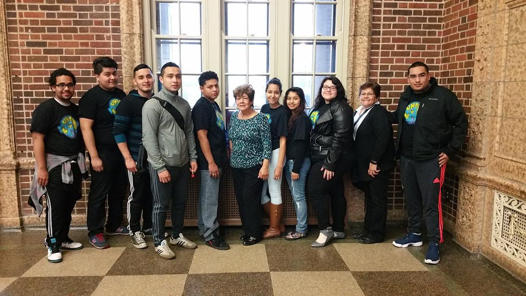 KTOPrincess's tweet image. YMAD w/ Block Club Federation  showing support to save Humboldt Park's Beach. #savehpbeach