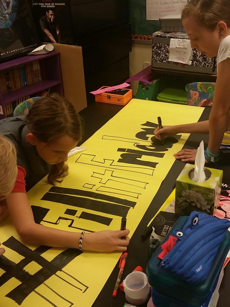 teachnrun1's tweet photo. Gearing up for #fillitfriday to raise money for #Nickels4Nepal @PineValleyElem @beverly_ladd @jwilsonmathis http://t.co/qzFcWvHUsU