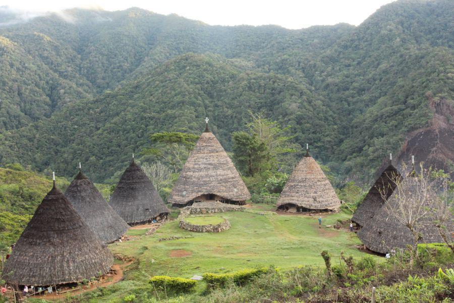 detikcom's tweet photo. 8 Destinasi Keren untuk Petualangan Long Weekend di Flores (1) http://t.co/3iLgpi5LYX via @detiktravel http://t.co/D6ChXROmbM