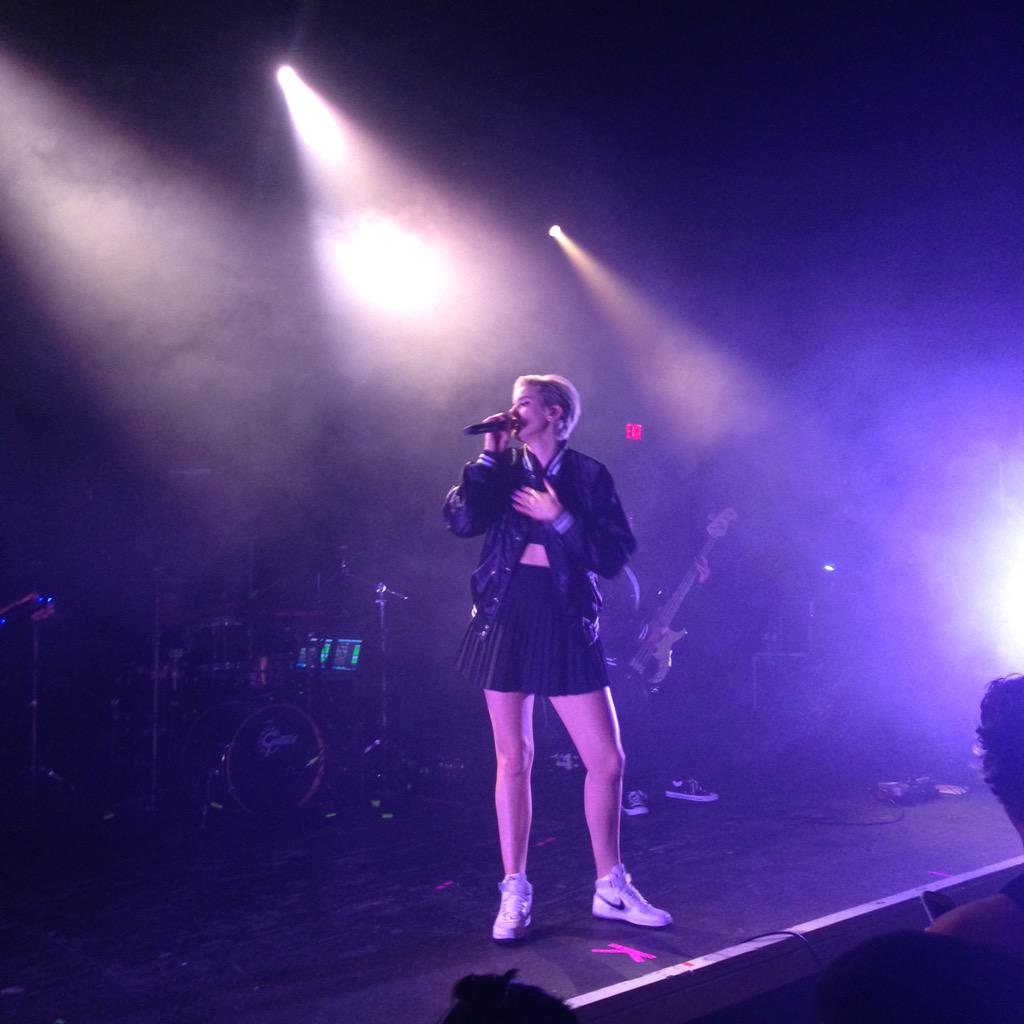 PhillyTWC's tweet photo. Girl, hiiiii @BettyWho #TWCPhilly #GQBae #WeLoveYou http://t.co/E4E0YjS9iF