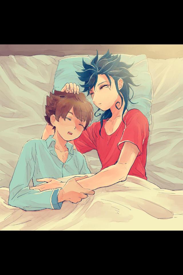 TsurugiKyou's tweet photo. "Duerme,
Que yo protejo tus sueños,
Descansa con una sonrisa,
Para no quedarme dormido y apreciarla toda la noche". http://t.co/VWdDX5iGED