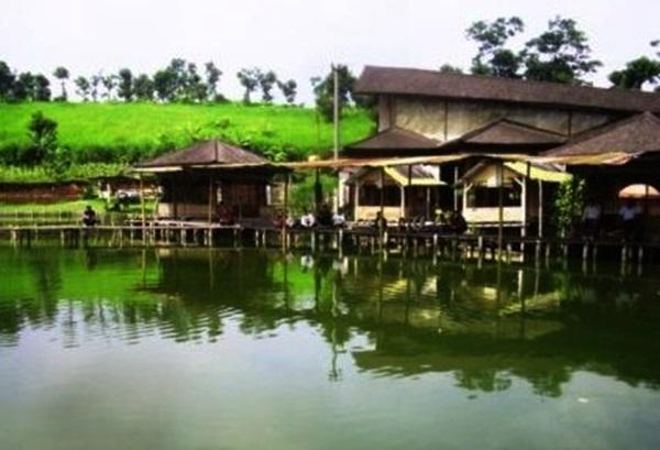 infobdg's tweet photo. Hobi Mancing? Yuk ke Tempat Wisata Mancing di Bandung"  http://t.co/AqH1apdTUi #wisataBDG http://t.co/pxPXTewb9v