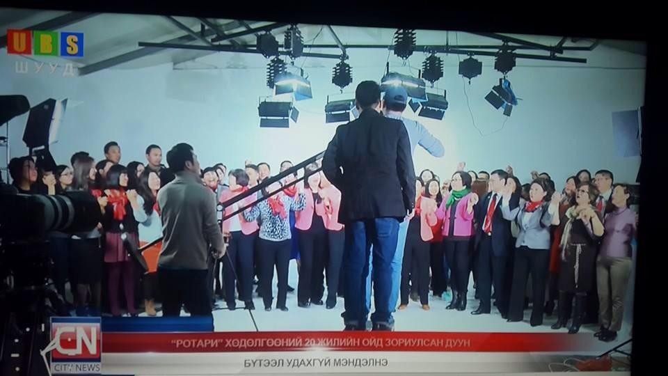 RotaractTuul's tweet photo. Монгол улсад Ротари хеделгеен байгуулагдсаны 20жилийн ойн тvvхэн клип,баримтат киноны зураг авалтын хэсгээс http://t.co/H65jiyfcBl
