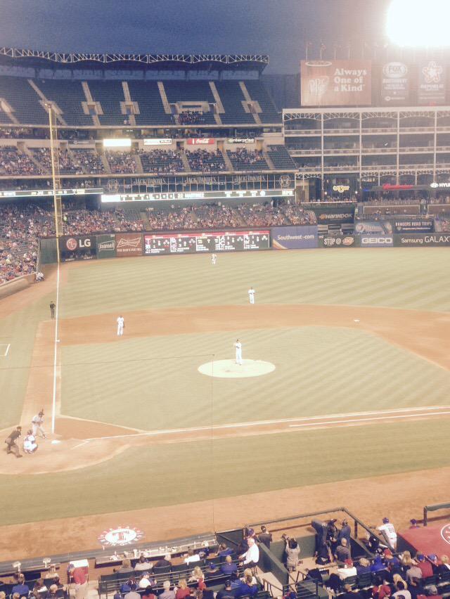 CullenStephens's tweet photo. @FOXSportsU @FSSouthwest couldn't come for the SMU Practicum night, but still made it out. Love this park http://t.co/bCxBdjt02v