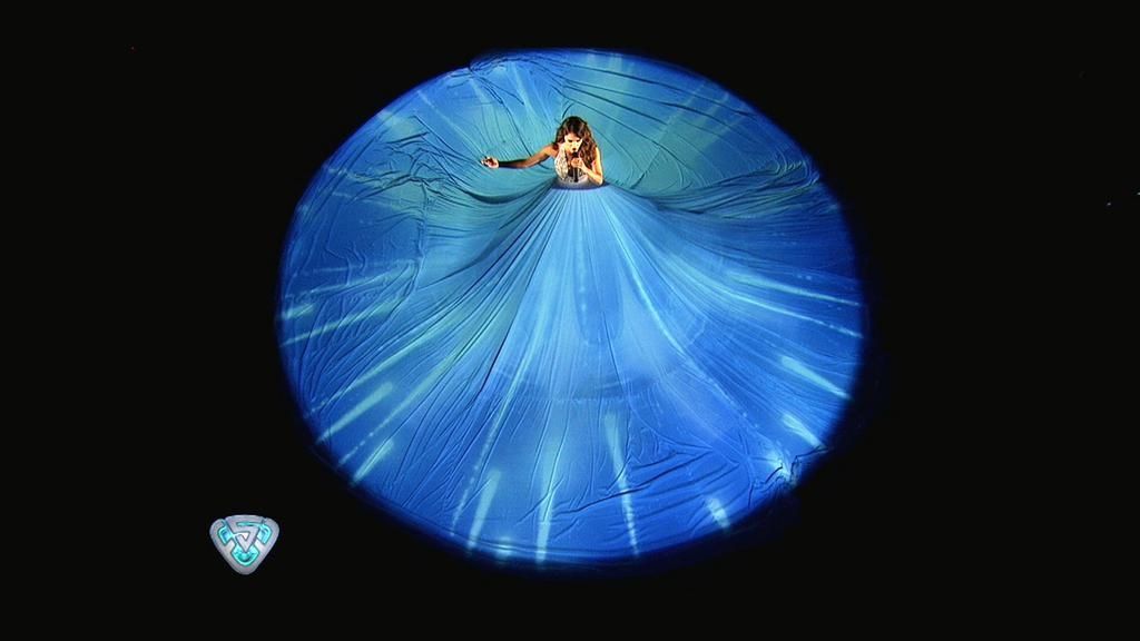 netrilasq's tweet photo. Ayer @laliespos  #MilAnosLuz http://t.co/B4D6NwQLyv