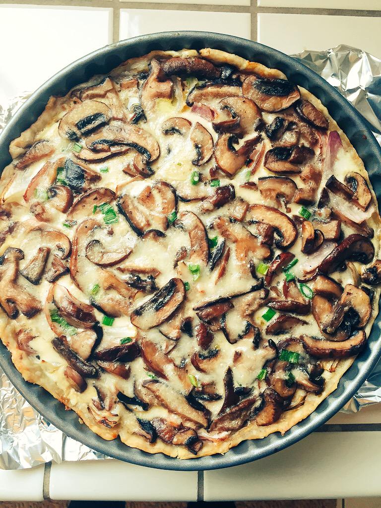 sctosf's tweet photo. Mushroom, ricotta, parm, onion, &amp; chive tart. Getting aggro #OnATuesday Recipe courtesy of @thekitchn http://t.co/ugRxpIsVwo
