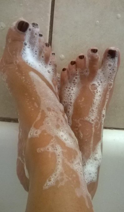 I know you need your #ebonyfootworship fix! Here are my #cutetoes all soapy and wet http://t.co/ConI<a href="/tag/ebonyfootworship"class="tags">#ebonyfootworship</a><a href="/tag/cutetoes"class="tags"><span>#cutetoes</span></a>