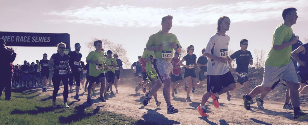 ShayneYoung86's tweet photo. Great 5/10km race w/@mec Ottawa covering w/@ocsiclinic couple weekends ago #running #sportsinjuryprevention http://t.co/aQ49tllM3J