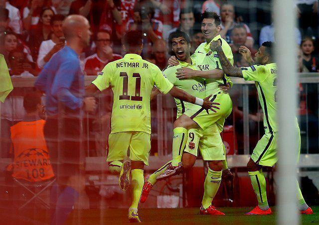 埋め込み画像への固定リンク