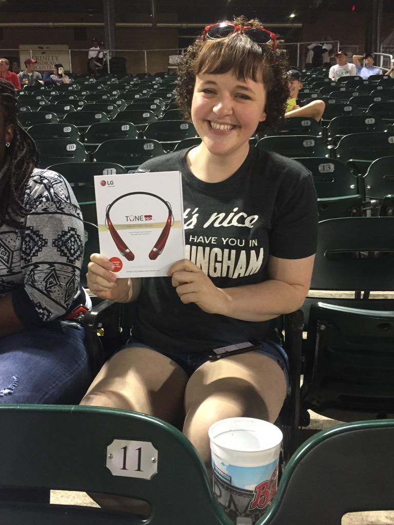 BhamBarons's tweet photo. Congrats on winning an #LGTonePro, the #VZWAOTM, from Verizon Wireless! http://t.co/1jI9xcMOPr @KateHarrisJay http://t.co/aHwpEvlUmm